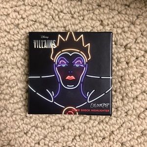 Colourpop x Disney Villians Super Shock Highlight